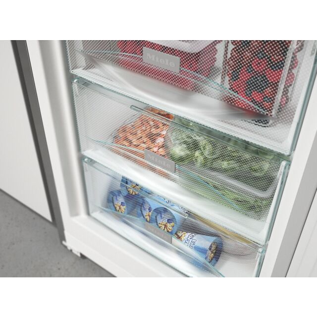 Miele KFN29142D CLST Fridge Freezer 50/50 201Cm 